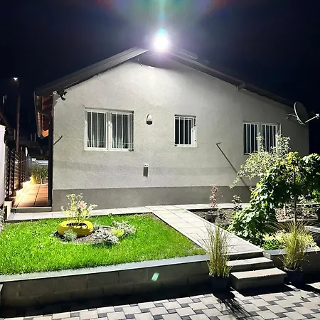 Ferienhaus Hh Lakes - Center, Free Parking! Tuzla