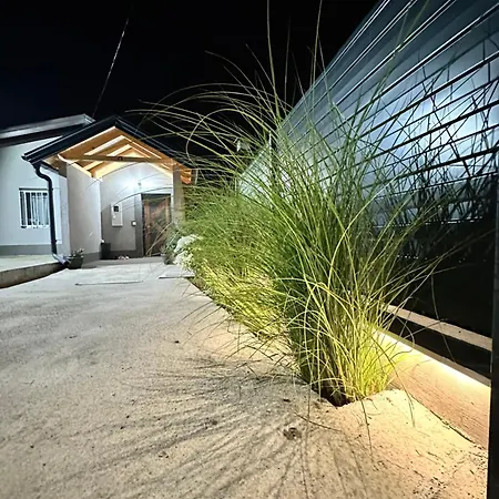 Ferienhaus Hh Lakes - Center, Free Parking! Tuzla